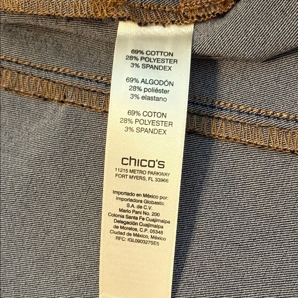NWT Chico's Denim Blazer in Navy Cedar Rinse Long Sleeve Button Front Size Large - Picture 9 of 13
